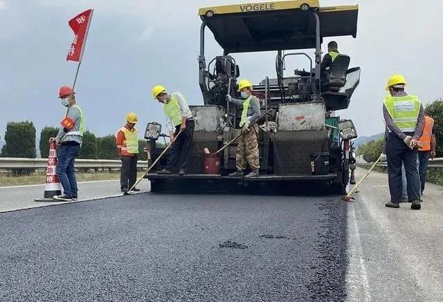 不仅节省资源、大大降低路面养护成本 不仅节省资源、大大降低路面养护成本