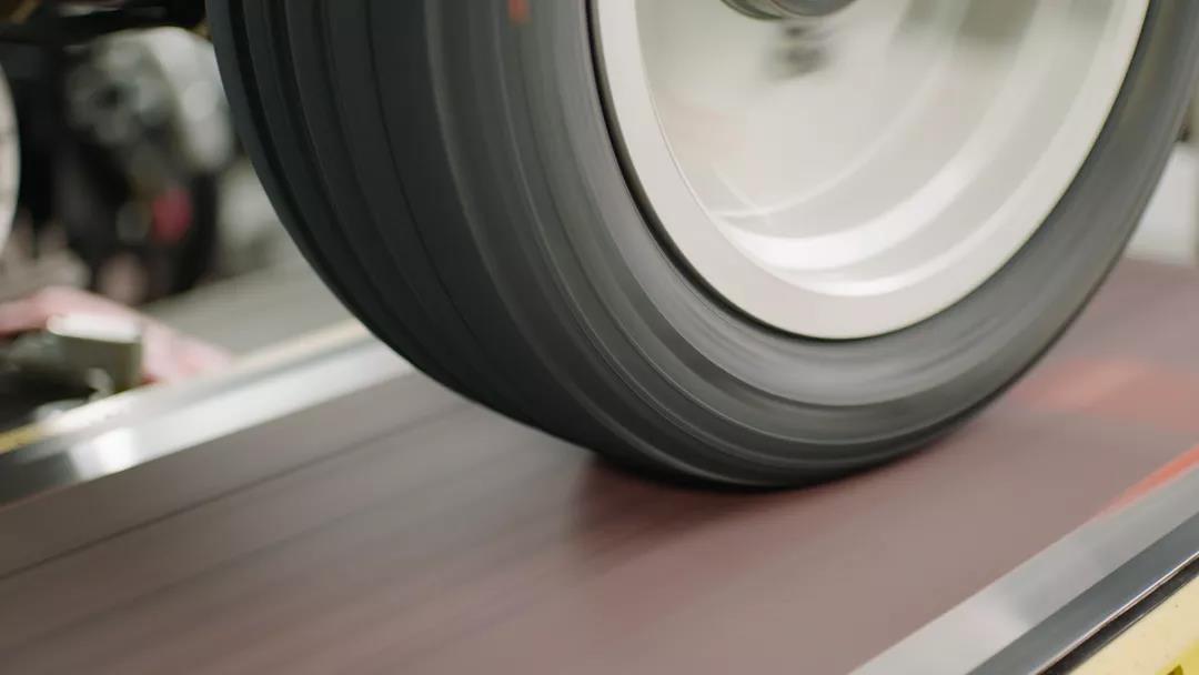 创新优势显著,创新绩效好 创新优势显著,创新绩效好