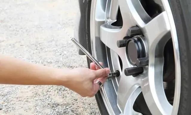 中国轮胎想要获得长足发展,就必须改变当前低价销售的商业模式 中国轮胎想要获得长足发展,就必须改变当前低价销售的商业模式