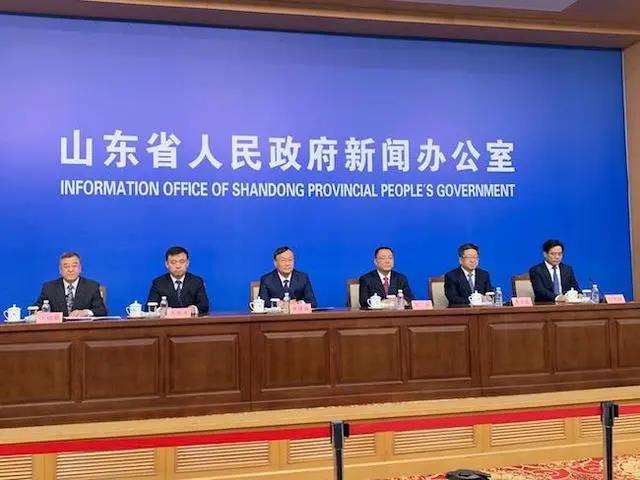 省政府召开新闻发布会,解读《2022年“稳中求进”高质量发展政策清单(第一批)》 省政府召开新闻发布会,解读《2022年“稳中求进”高质量发展政策清单(第一批)》