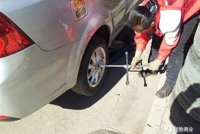 修补困难,价格昂贵 修补困难,价格昂贵