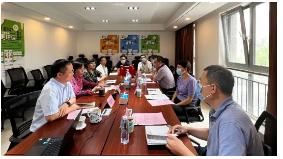 坚持问题导向纾困解难,工信部到中橡协实地调研