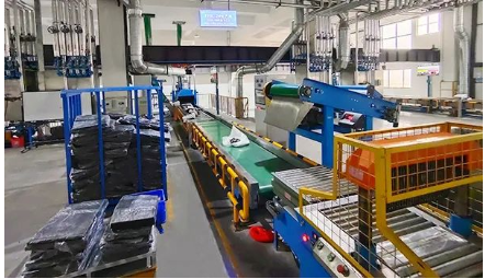 1668673439668394.png 项目备案产品产能为年产10万吨混炼胶、3万吨预分散母胶粒、9万吨橡胶、橡塑制品(2000万件/套)。计划分两期建设。